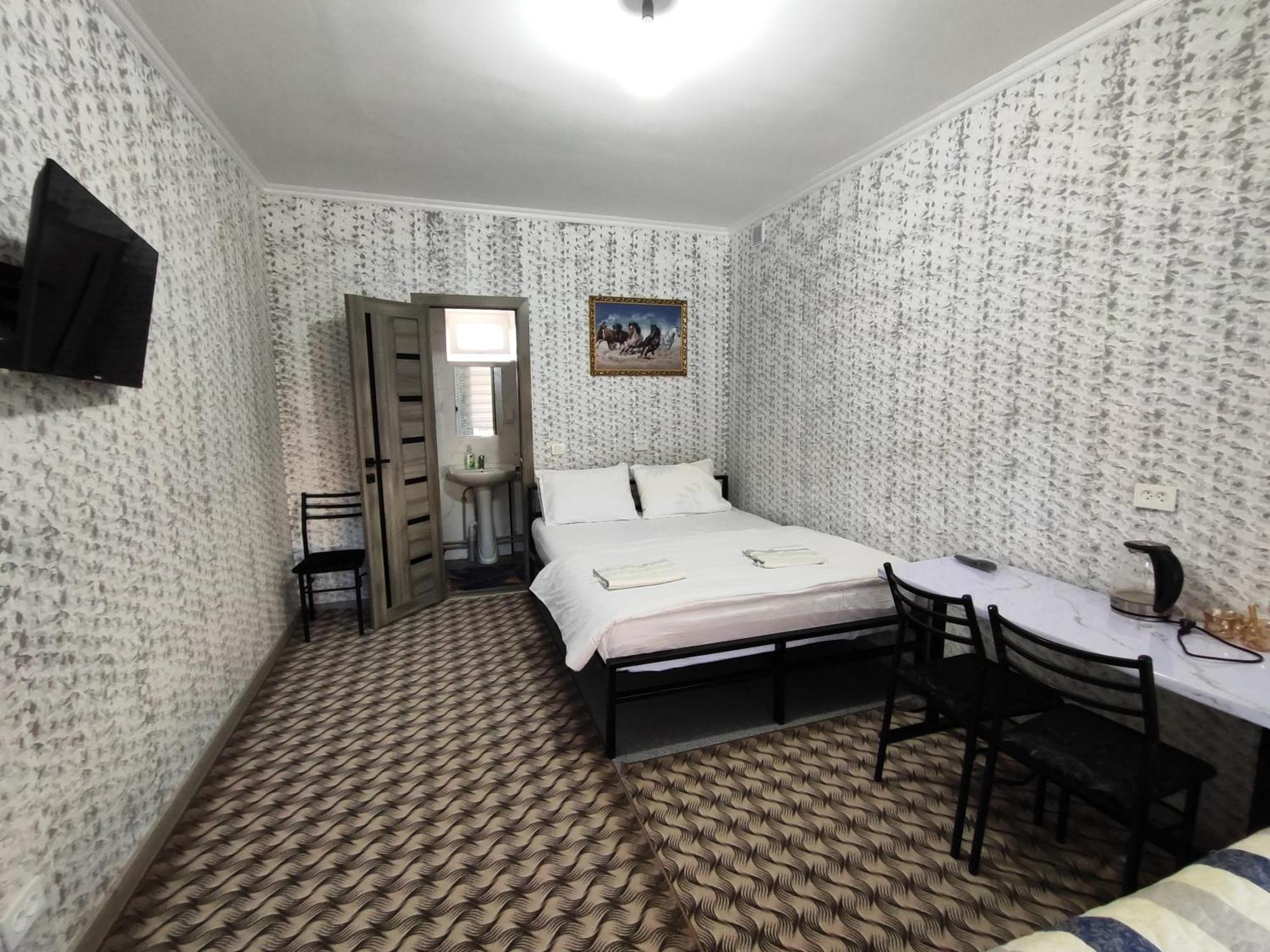 Guest House Sanat Naryn Buitenkant foto